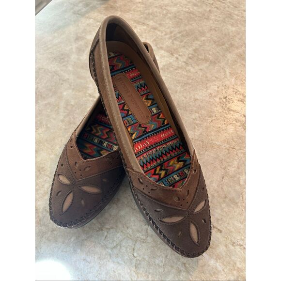 HUSH PUPPIES Brown Moccasins Size 9 - Picture 3 of 7